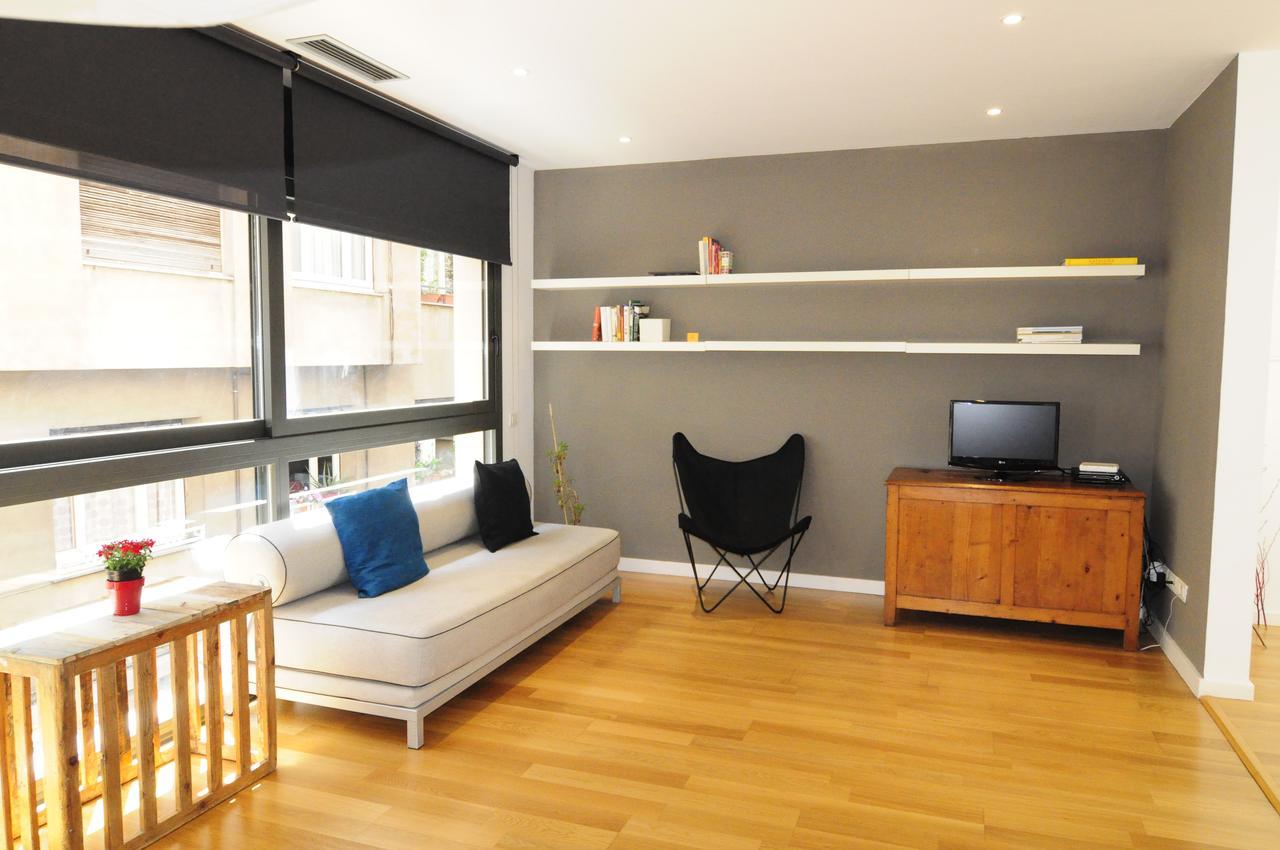 Rentbcn Gracia Deluxe Lägenhet Barcelona Exteriör bild
