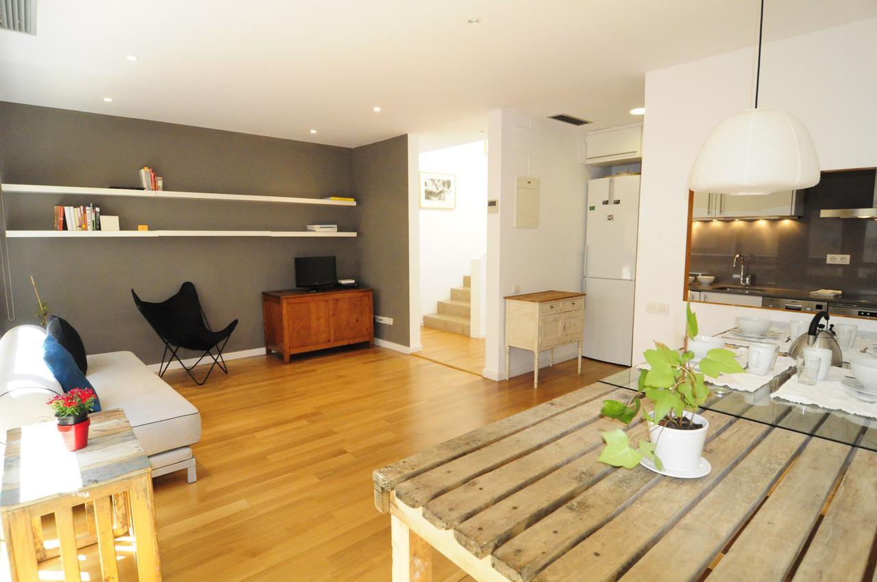 Rentbcn Gracia Deluxe Lägenhet Barcelona Exteriör bild